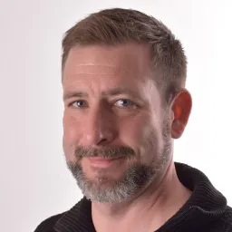 Portraitfoto von Sascha Fix